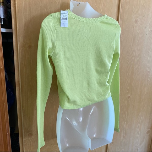 American Eagle • Long Sleeve Lace Trim Waffle Knit Tee in Lime - Picture 7 of 13